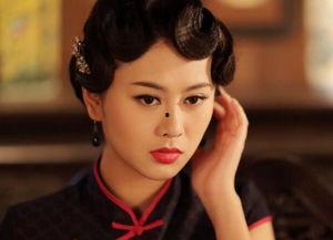 何倩倩资料,才华横溢的青年才俊，引领时代潮流的先锋人物